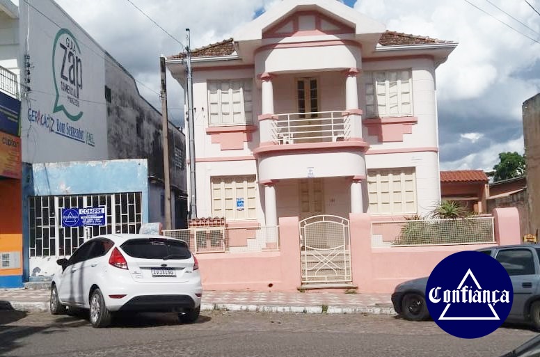 Apartamentos + Sala Comercial
